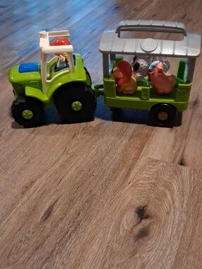 Little People Tracktor Farm Animal